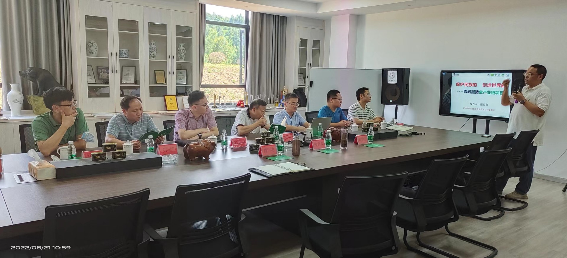 綿陽創(chuàng)新科技產(chǎn)業(yè)技術(shù)研究院管委會主任江峰率成都精創(chuàng)萬融科技有限公司執(zhí)行董事伍銳等專家及投資人團隊來我公司考察參觀學習